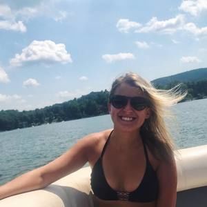 Meet your Posher, Megan